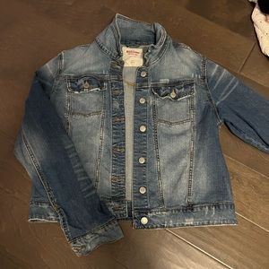 Women’s Jean jacket size: XL